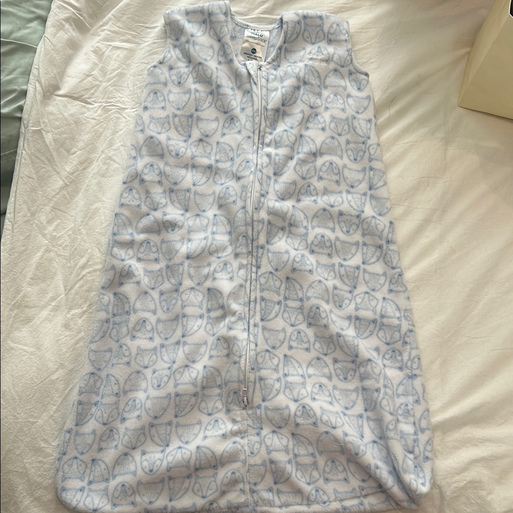 Halo Blue and White Wearable Blanket Size Medium